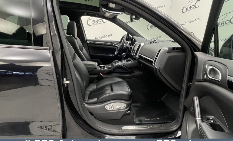 Porsche Cayenne S Automatas 2015 full