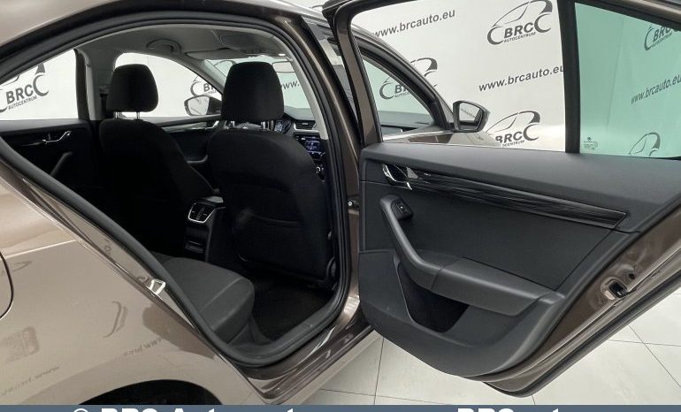 Skoda Octavia 1.5 TSI Automatas 2019 full