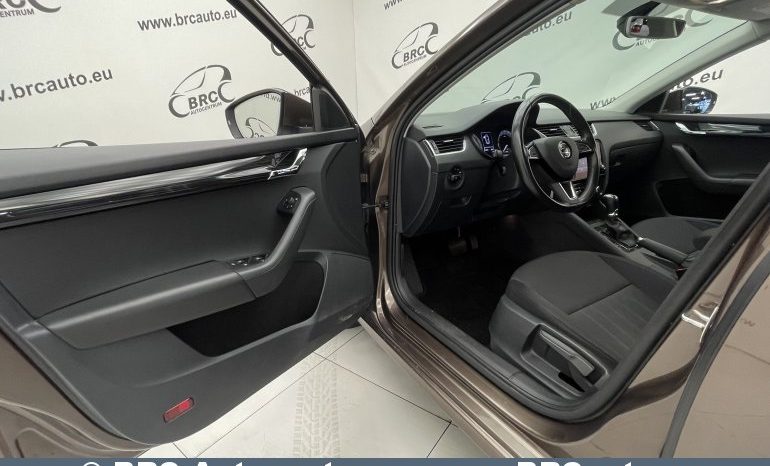 Skoda Octavia 1.5 TSI Automatas 2019 full