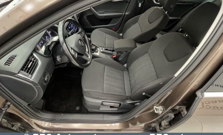 Skoda Octavia 1.5 TSI Automatas 2019 full