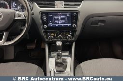 Skoda Octavia 1.5 TSI Automatas 2019 full