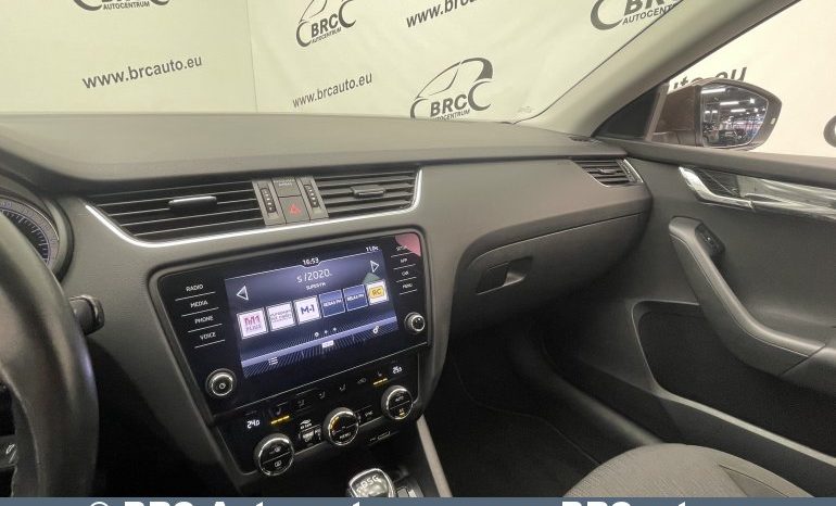 Skoda Octavia 1.5 TSI Automatas 2019 full