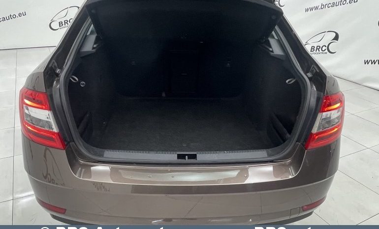 Skoda Octavia 1.5 TSI Automatas 2019 full