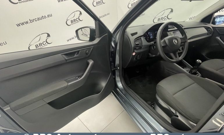 Skoda Fabia 1.0 MPI 2019 full