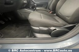 Skoda Fabia 1.0 MPI 2019 full