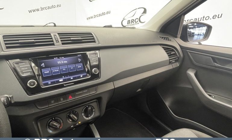 Skoda Fabia 1.0 MPI 2019 full