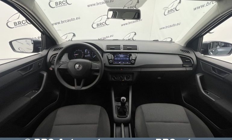 Skoda Fabia 1.0 MPI 2019 full
