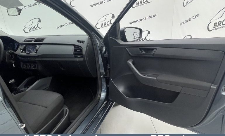 Skoda Fabia 1.0 MPI 2019 full