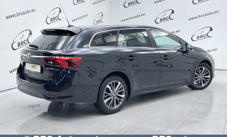 Toyota Avensis 2.0 D-4D Wagon 2015 full