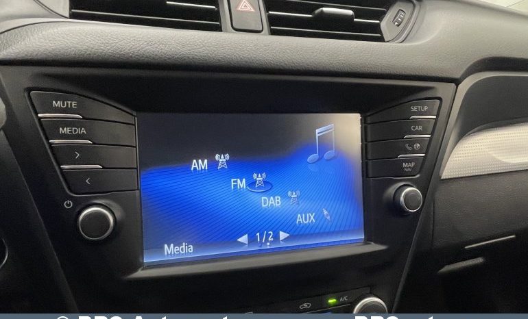 Toyota Avensis 2.0 D-4D Wagon 2015 full