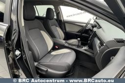 Toyota Avensis 2.0 D-4D Wagon 2015 full