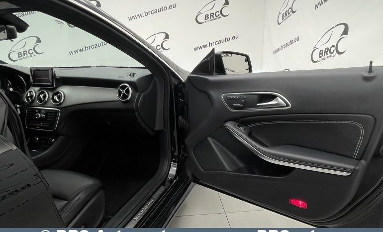 Mercedes-Benz CLA 250 Automatas 2014 full