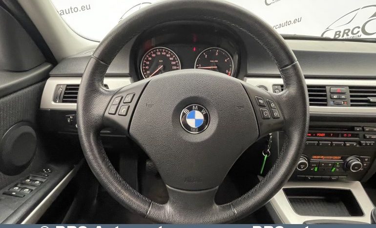 BMW 318 d 2009 full