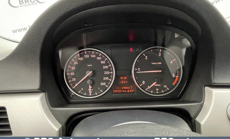 BMW 318 d 2009 full