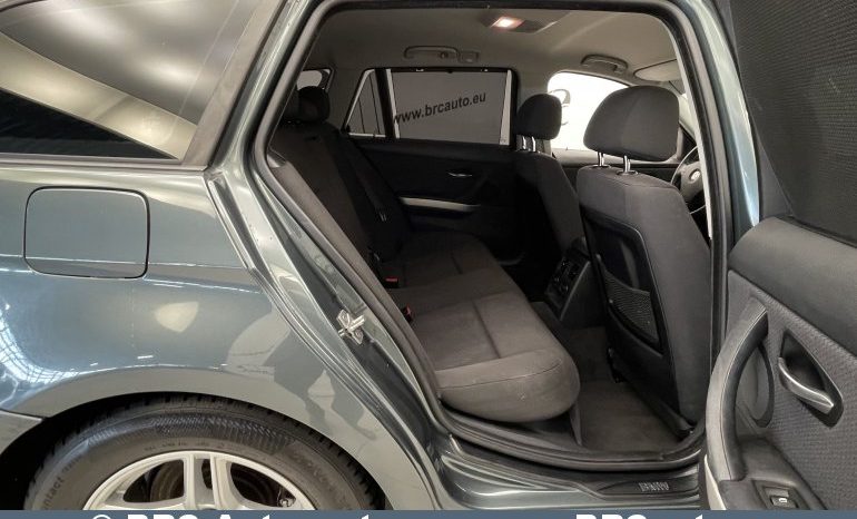 BMW 318 d 2009 full