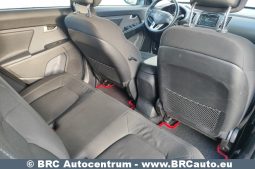 Kia Sportage 2.0D 4WD 2012 full