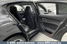 Porsche Panamera 4S Automatas 2010 full