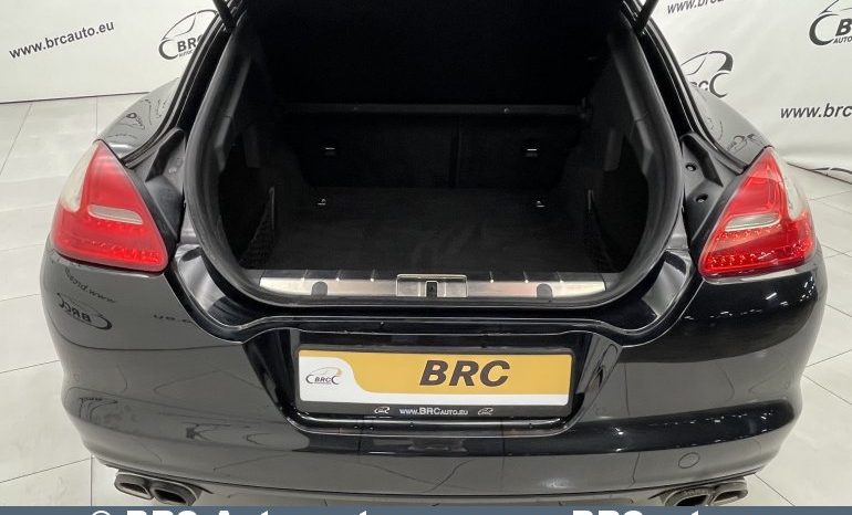 Porsche Panamera 4S Automatas 2010 full