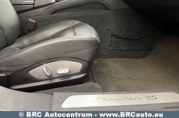Porsche Panamera 4S Automatas 2010 full