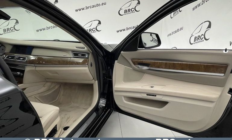 BMW 730 d Automatas 2009 full