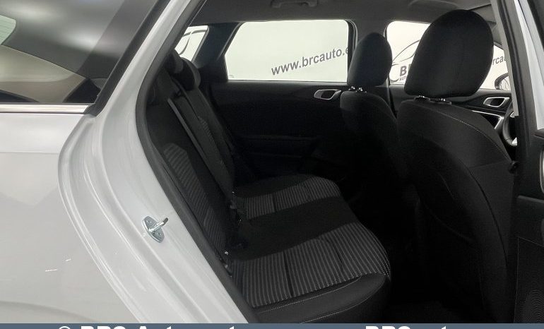 Kia Ceed 1.5 T-GDI Mild Hybrid Automatas 2024 full