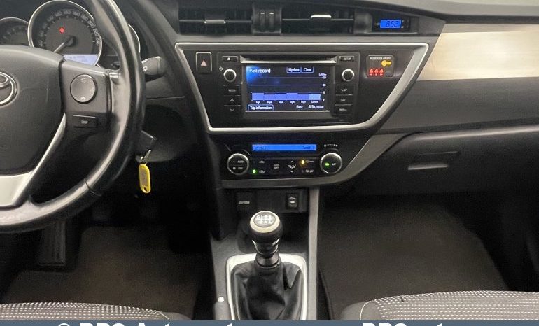 Toyota Auris 1.3 VVT-i 2013 full