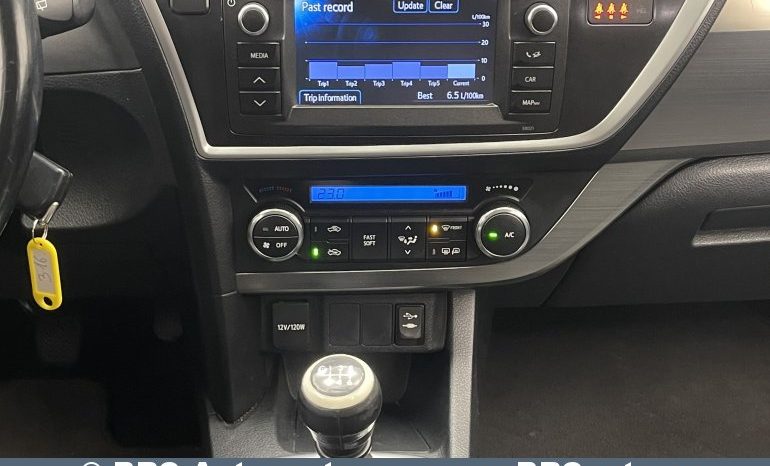 Toyota Auris 1.3 VVT-i 2013 full