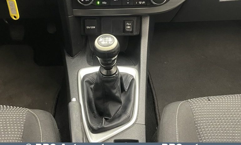 Toyota Auris 1.3 VVT-i 2013 full