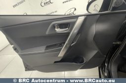 Toyota Auris 1.3 VVT-i 2013 full