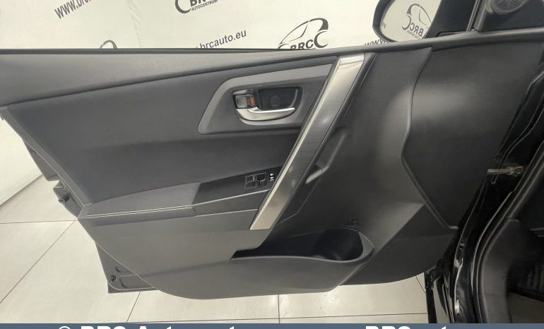 Toyota Auris 1.3 VVT-i 2013 full