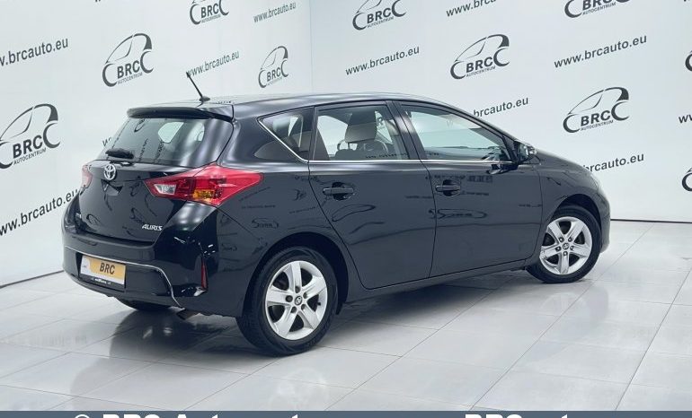 Toyota Auris 1.3 VVT-i 2013 full