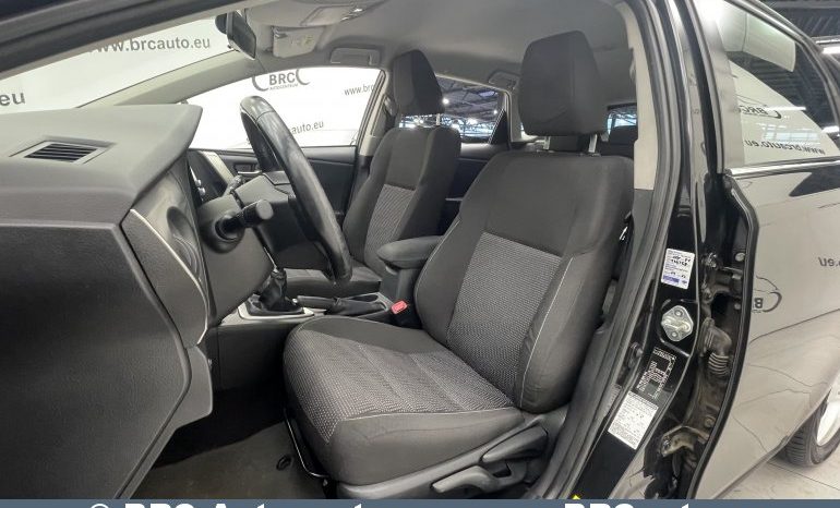 Toyota Auris 1.3 VVT-i 2013 full