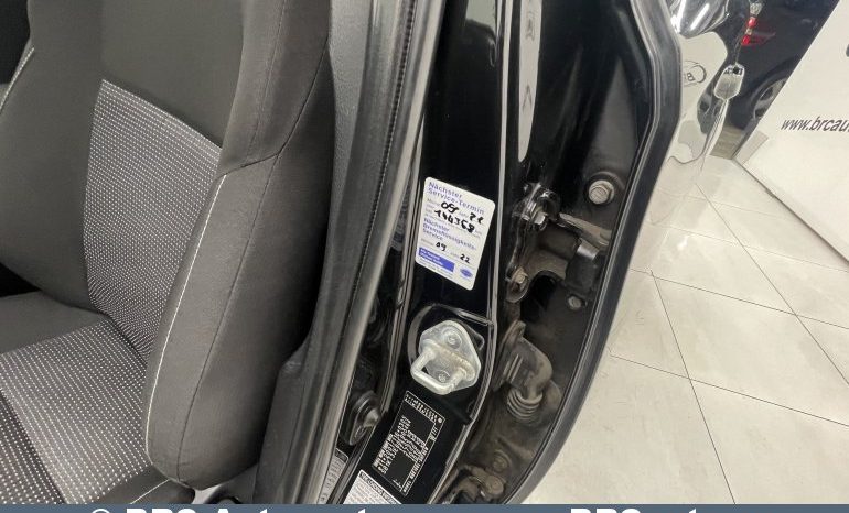 Toyota Auris 1.3 VVT-i 2013 full