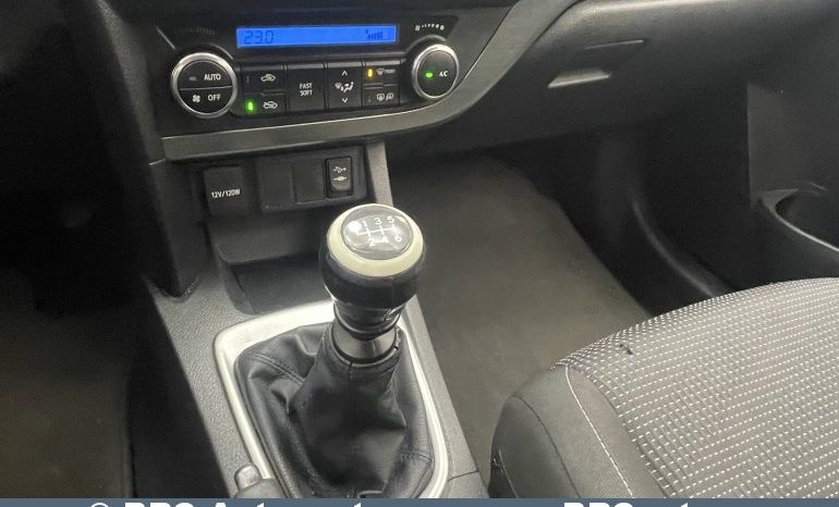 Toyota Auris 1.3 VVT-i 2013 full