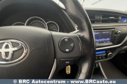 Toyota Auris 1.3 VVT-i 2013 full