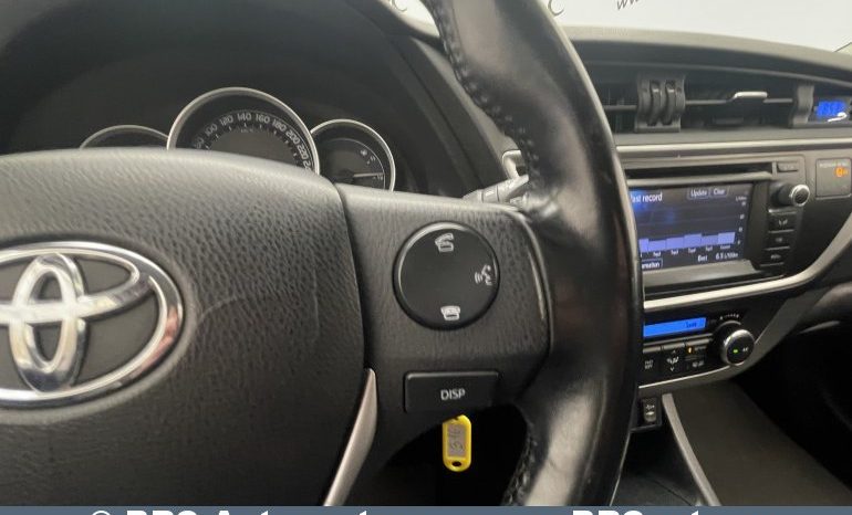 Toyota Auris 1.3 VVT-i 2013 full