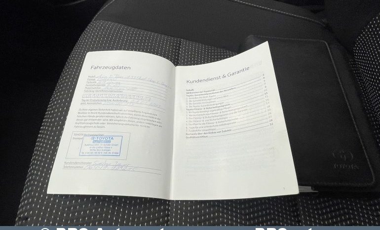 Toyota Auris 1.3 VVT-i 2013 full