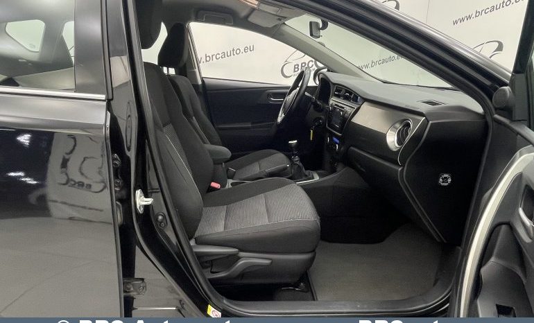 Toyota Auris 1.3 VVT-i 2013 full