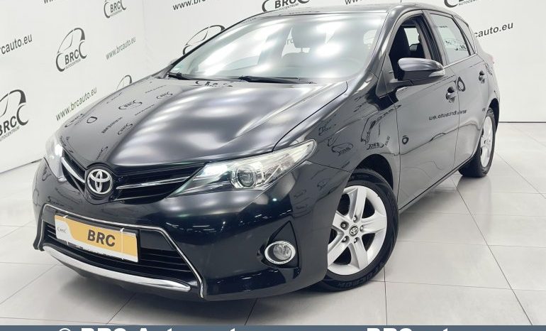 Toyota Auris 1.3 VVT-i 2013 full