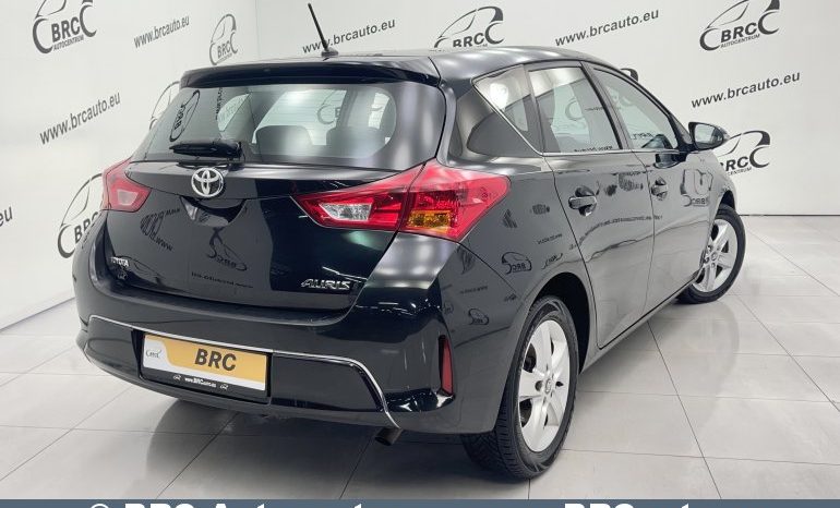 Toyota Auris 1.3 VVT-i 2013 full