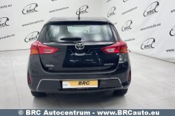 Toyota Auris 1.3 VVT-i 2013 full