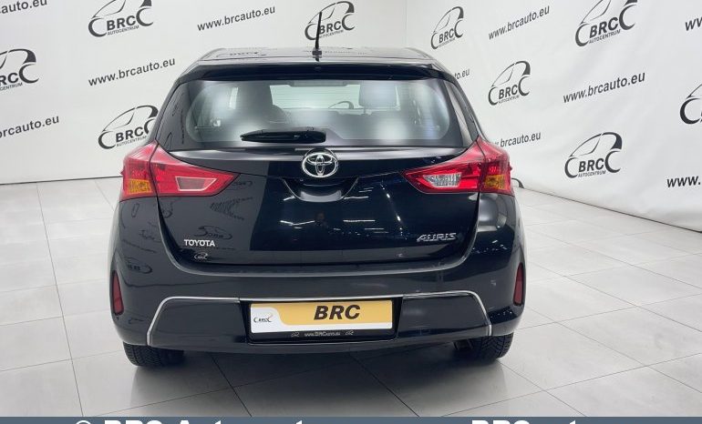 Toyota Auris 1.3 VVT-i 2013 full