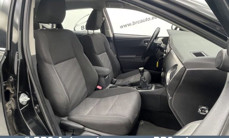 Toyota Auris 1.3 VVT-i 2013 full