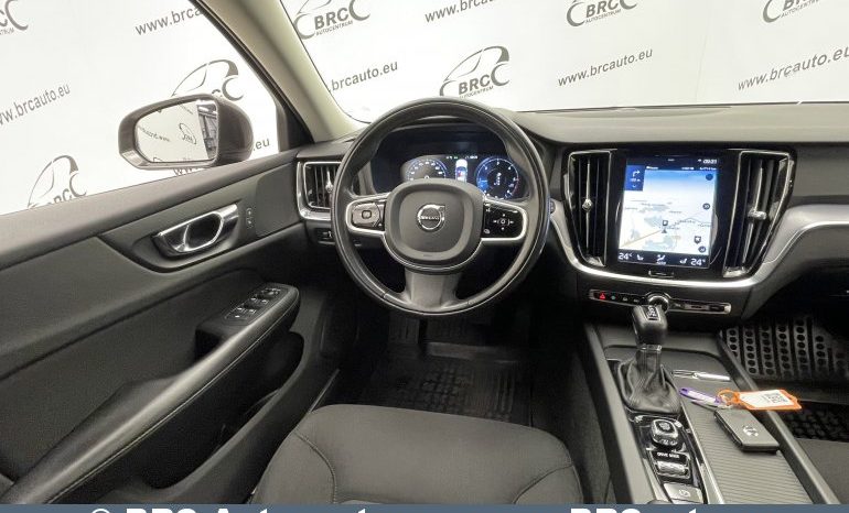 Volvo V60 Cross Country D4 AWD Automatas 2019 full
