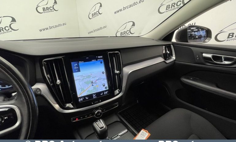 Volvo V60 Cross Country D4 AWD Automatas 2019 full