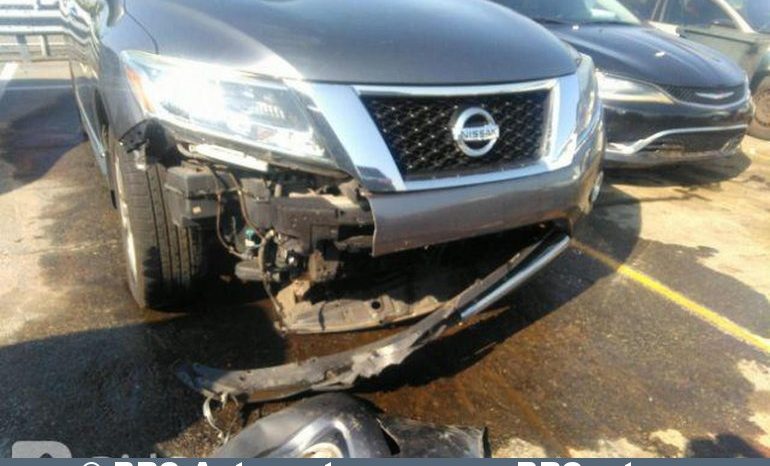 Nissan Pathfinder 3.5 V6 4WD Automatas Platinum 2015 full
