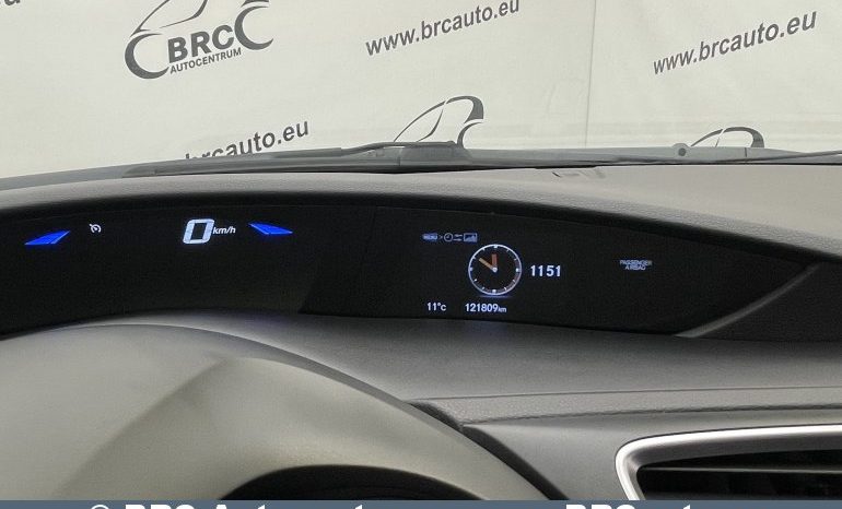 Honda Civic 1.8 i-VTEC Tourer Automatas 2016 full