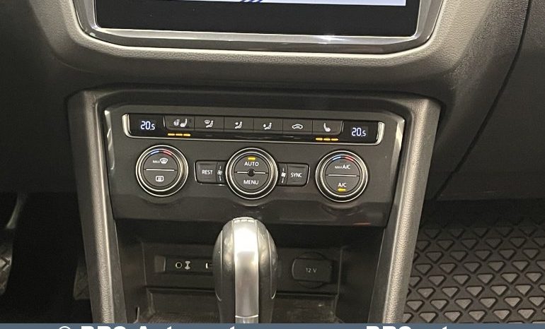 Volkswagen Tiguan 2.0 TDI DSG 4Motion R-Line Automatas 2018 full