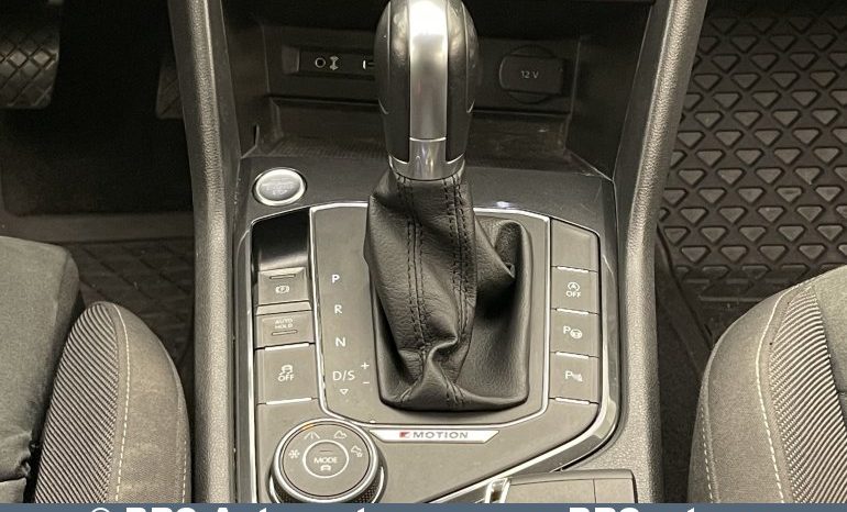 Volkswagen Tiguan 2.0 TDI DSG 4Motion R-Line Automatas 2018 full