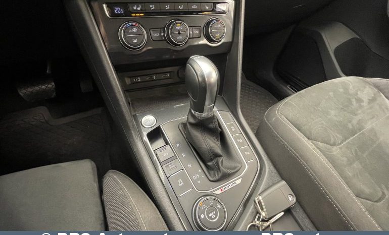 Volkswagen Tiguan 2.0 TDI DSG 4Motion R-Line Automatas 2018 full